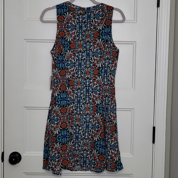 NWT Women's M Forever 21 Contemporary Dress - Picture 4 of 4